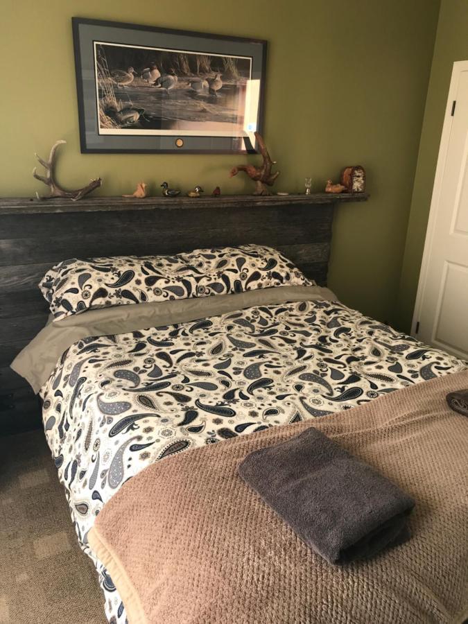 Pebble Springs Bnb Grand Beach Экстерьер фото
