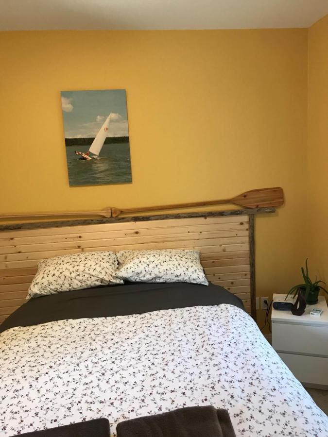 Pebble Springs Bnb Grand Beach Экстерьер фото