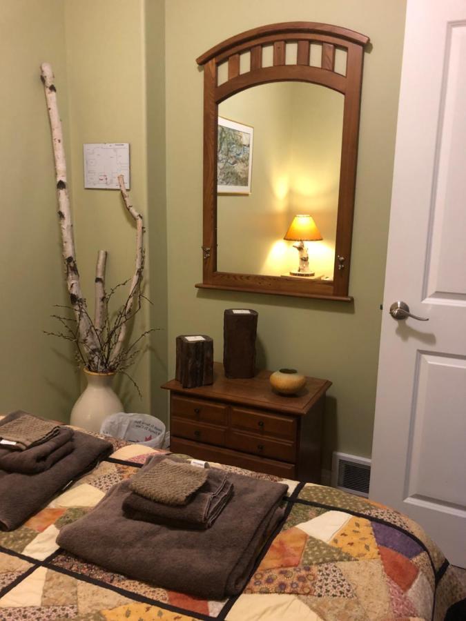 Pebble Springs Bnb Grand Beach Экстерьер фото