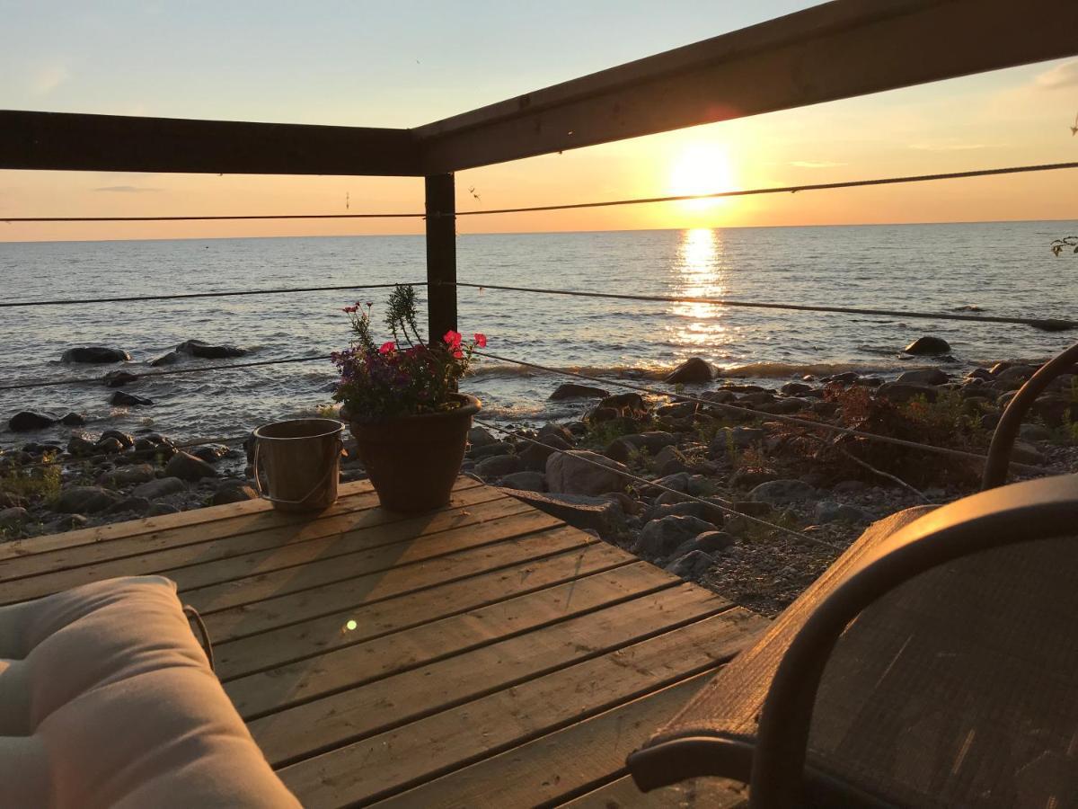 Pebble Springs Bnb Grand Beach Экстерьер фото